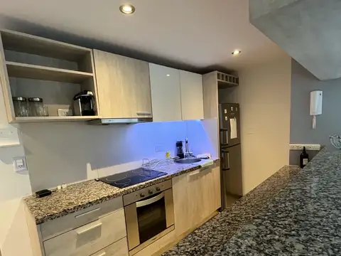 Departamento en Alquiler con 1 cocheras