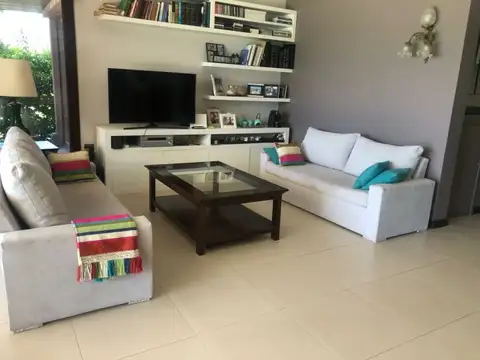 Casa en Alquiler Temporal en Aldea Lago, USD 300