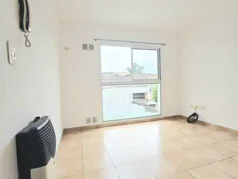 Juan José Paso 700, Piso 01