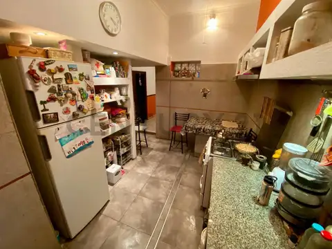 43 e/ 3 y 4 400, Piso 0