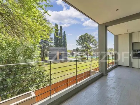 Departamento tres ambientes  45 HIP Park