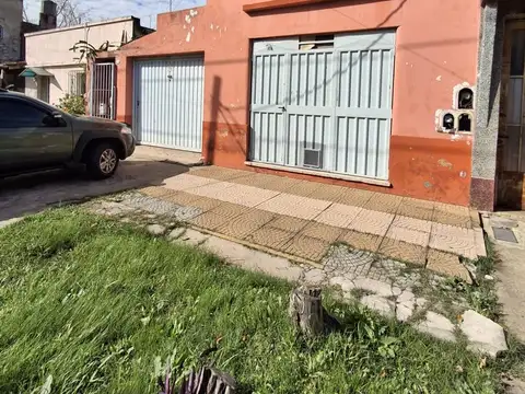 LOTE PROPIO CON 2 PH 2 COCH + GALPON IDEAL INVERSO