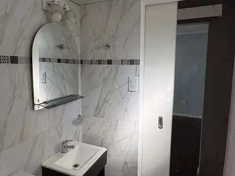 Depto Tipo Casa en Alquiler con 1 cocheras