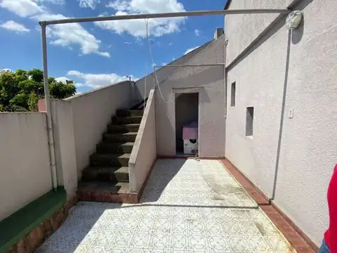 VENTA PH CASA MORON AV. DON BOSCO