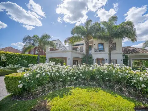 Casa en Venta en La Lomada De Pilar, Countries y Barrios Cerrados en Pilar