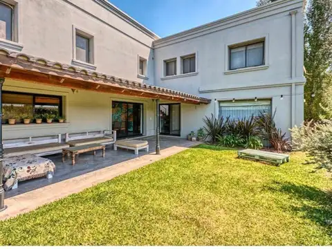 Casa en Venta de 4 dormitorios