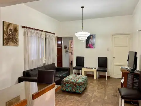 Casa en Venta en Castelar, USD 160.000