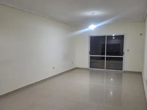 Departamento en Alquiler en Villa Ballester, $ 490.000