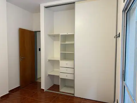 Depto Tipo Casa en Alquiler de 1 dormitorio