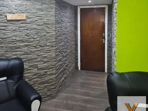 Oficina comercial en venta - 3 Despachos 1 Baño - Monserrat
