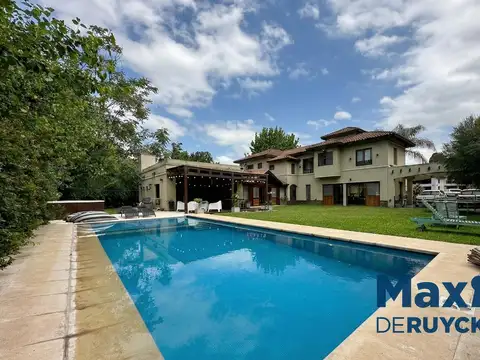 Casa en Venta en Club El Carmen, USD 680.000