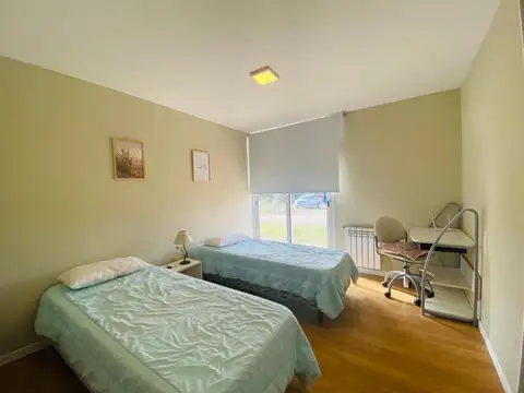 Casa en venta - 3 Dormitorios 2 Baños - 1.300Mts2 - Pinamar