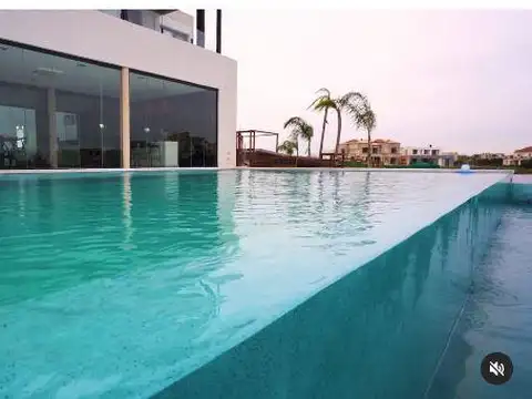 CASA VENTA MUELLES PUERTOS 4 DORMITORIOS 6 BAÑOS PILETA GALERIA  A LAGUNA CENTRAL PARRILLA TERRAZA S