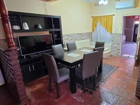 Depto Tipo Casa en Alquiler en San Justo, $ 900.000