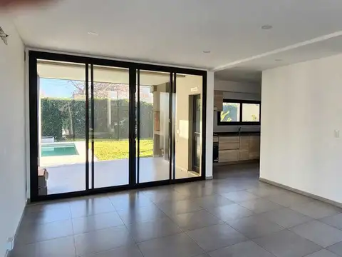 Casa en Venta en Countries y Barrios Cerrados en Manzanares, USD 180.000