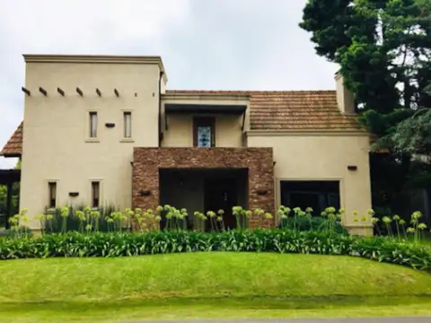 CASA VENTA MORENO "BANCO PROVINCIA"