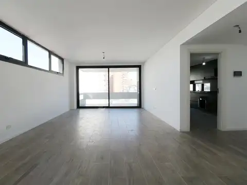 Piso en Venta de 4 Ambientes con Dependencia - Balcon  - Cochera Opcional