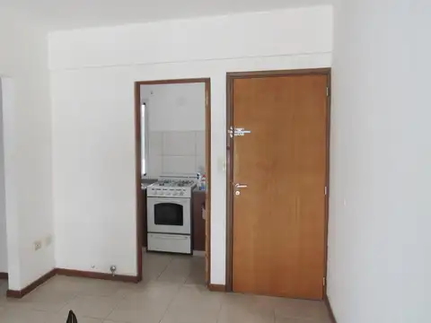 22 e/ 32 y 33 n 28 Piso 2 Dto I Torre 2