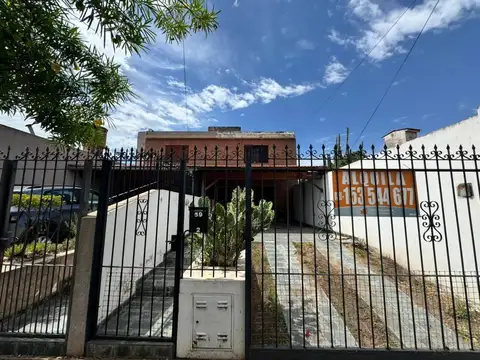 P 1/4  CASA EN  ALQUILER JUAN CARLOS AVALOS 59