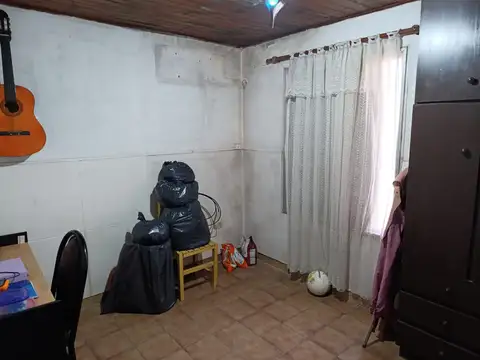 Casa 5 ambientes con 1 baño