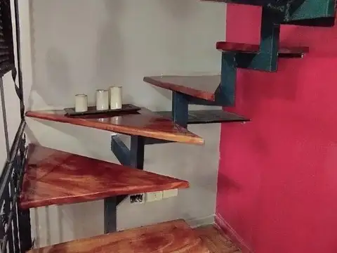 Depto Tipo Casa 4 ambientes con 2 baños