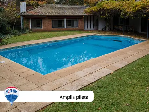 Perito Moreno BARRIO LOS  NARANJOS 1800