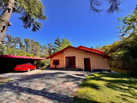 Casa 6 ambientes con 3 baños