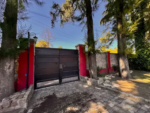 Casa 6 ambientes con 3 baños