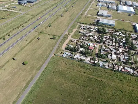 Terreno en Venta 111  mts Frente