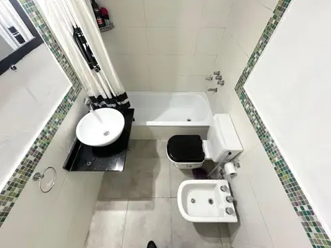 Guevara 200, Piso PB