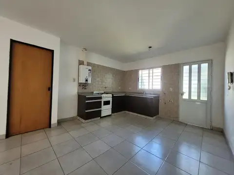 Depto Tipo Casa en Venta con 1 cocheras