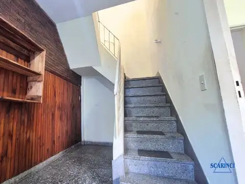 Depto Tipo Casa en Venta con 1 cocheras