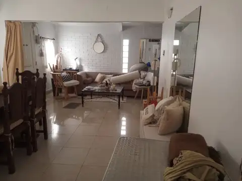 Depto Tipo Casa 3 ambientes con 2 baños