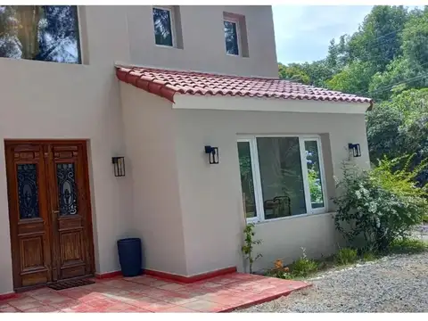 Hermosa Casa en alquiler anual barrio abierto Benavidez