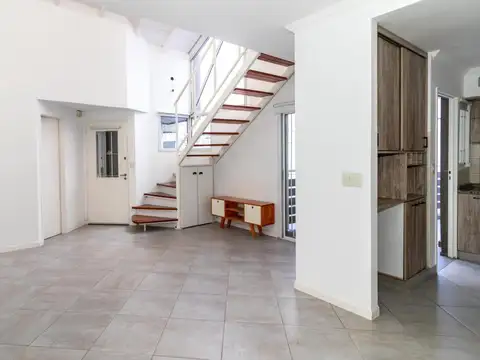 Depto Tipo Casa 2 ambientes con 1 baño