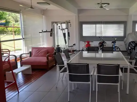 Casa en Venta en Village Del Parque, USD 700.000