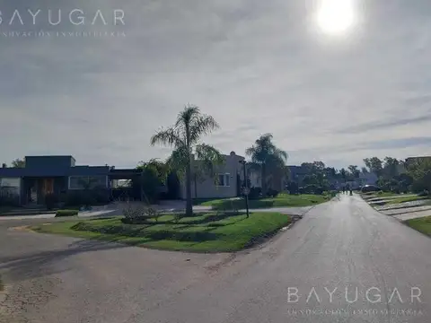 Terreno en Venta 27  mts Fondo