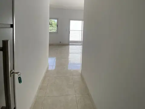 AV. PTE PERON 4000, Piso 1