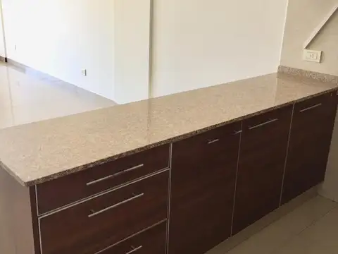 Departamento en Alquiler con 1 cocheras