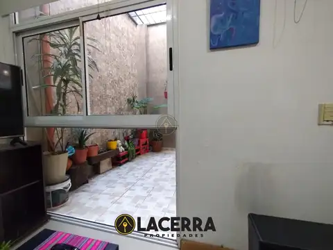 Depto Tipo Casa en Alquiler en Chilavert, $ 950.000