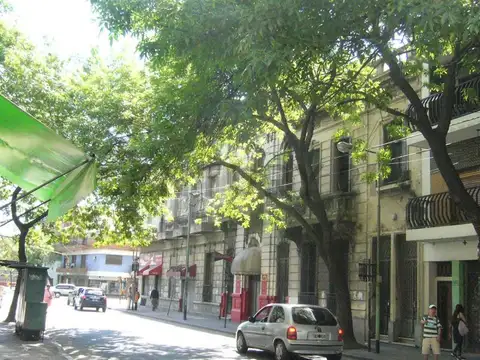 15 de noviembre de 1889 1700, Piso 0