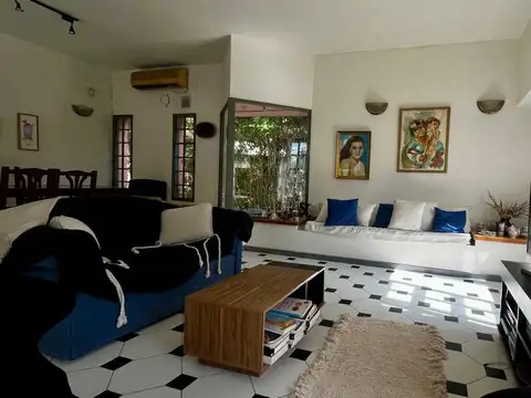 Las Brisas C.C.  Pedro Nolasco Carrion  al 400