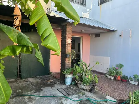 Casa Venta Tigre 6 ambientes + local