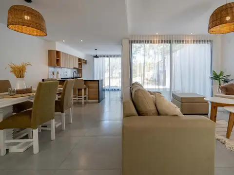Casa en Venta en Funes, USD 249.500