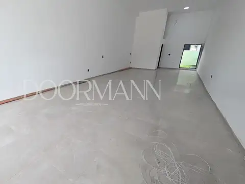 Local en Alquiler en Benavidez, USD 2.800