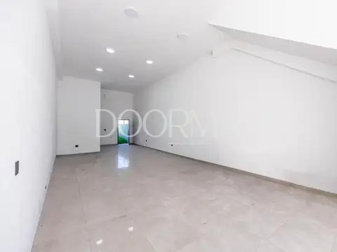 Local en Alquiler en Benavidez, USD 2.800