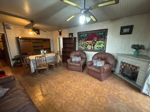 Depto Tipo Casa en Venta 41 años