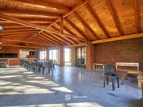 VENTA - Casa 2 dormitorios con piscina, quincho y parrilla - Funes, Santa Fe.