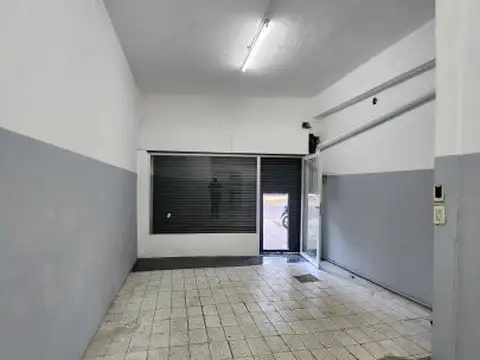 Local en Alquiler en Las Delicias, $ 450.000