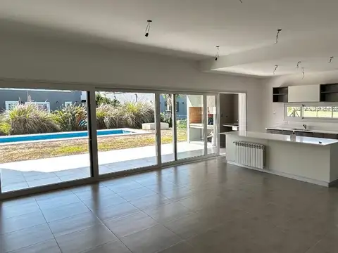 Casa en Venta en Canning, USD 235.000